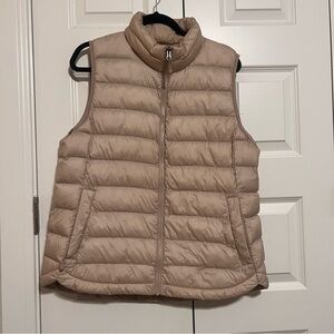 32 Degrees Women's Beige Puffer Vest